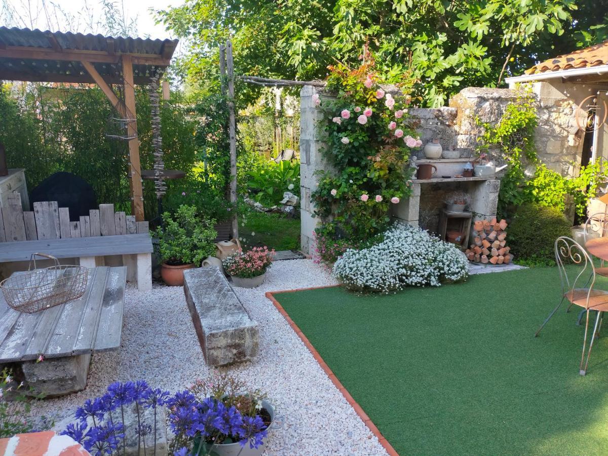 Agreable Chambre Cosy Tonnay-Charente Bagian luar foto